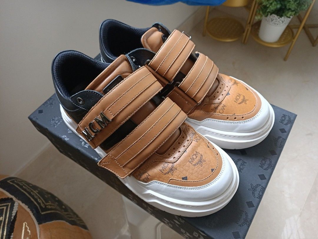 Mcm trainers top