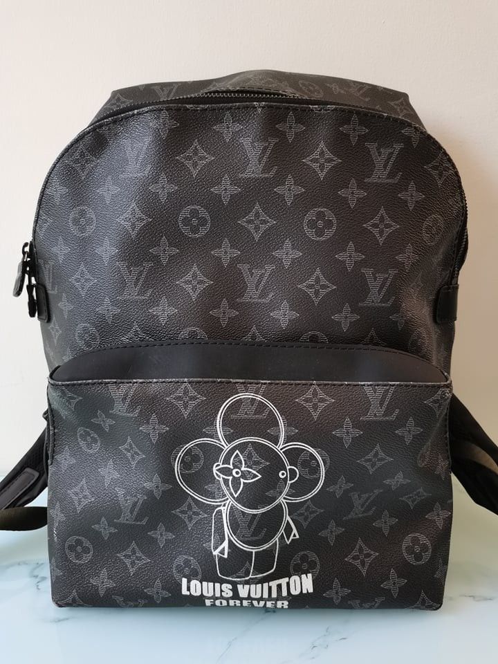 😱LV Black Monogram bagPack (Category: Luxury Bags & Wallets) located in General Santos City (Dadiangas). Submitted by braverabbit.67 (Listing ID 1279541627, Image 2). Description: Wow!!😱😱 Limited Edition "Black Monogram" L V bagPacK Med to Large Coded💯✅ Rank A 📌fiRST "𝘾𝙁 𝙋𝘼𝙔‼️firST 𝙎𝙀𝙍𝙑𝙀‼️.