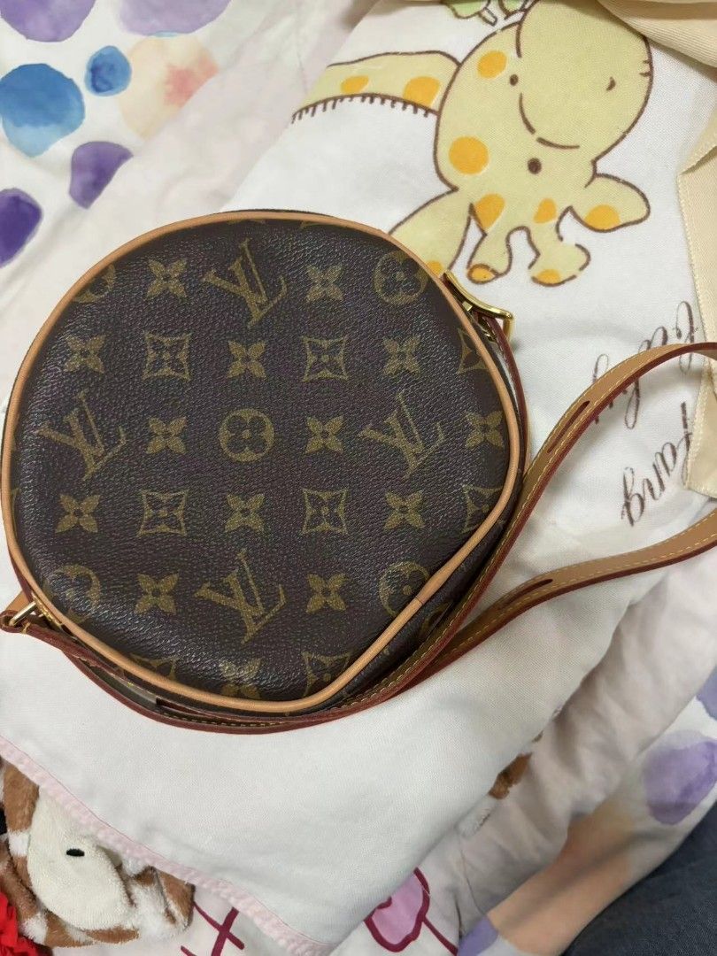 LV Sling Bag Luxury Bags Wallets on Carousell