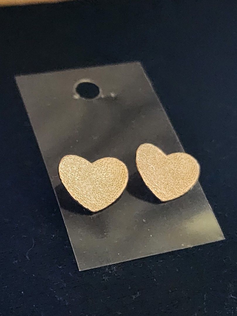 Gold love heart clearance earrings
