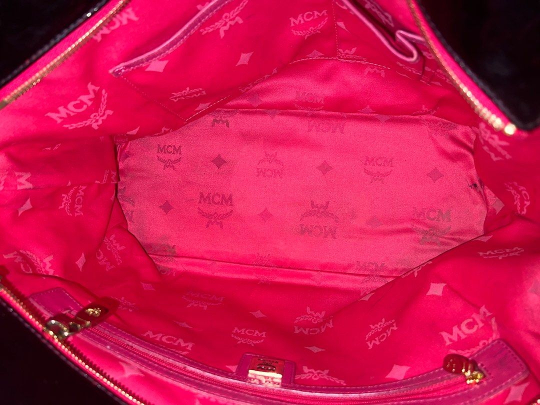 Hot pink deals mcm purse