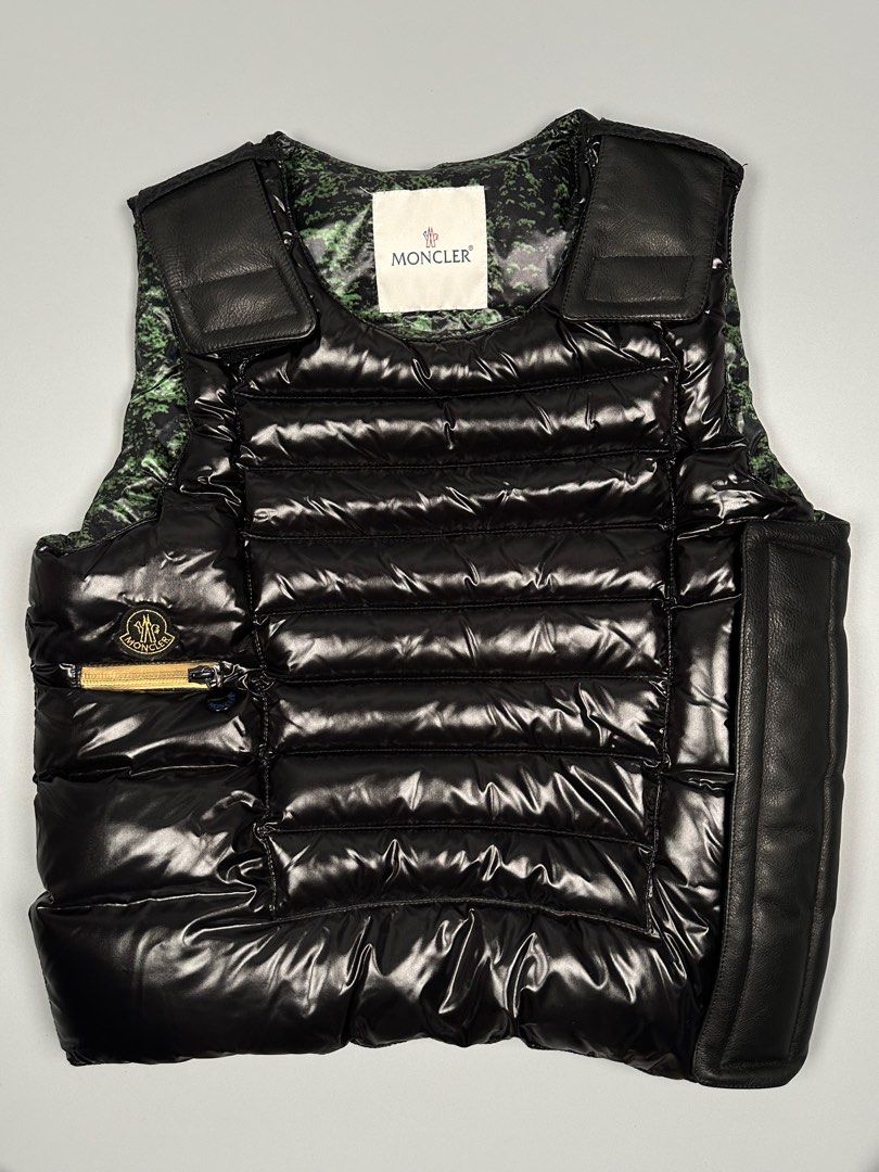 Moncler pharrell top