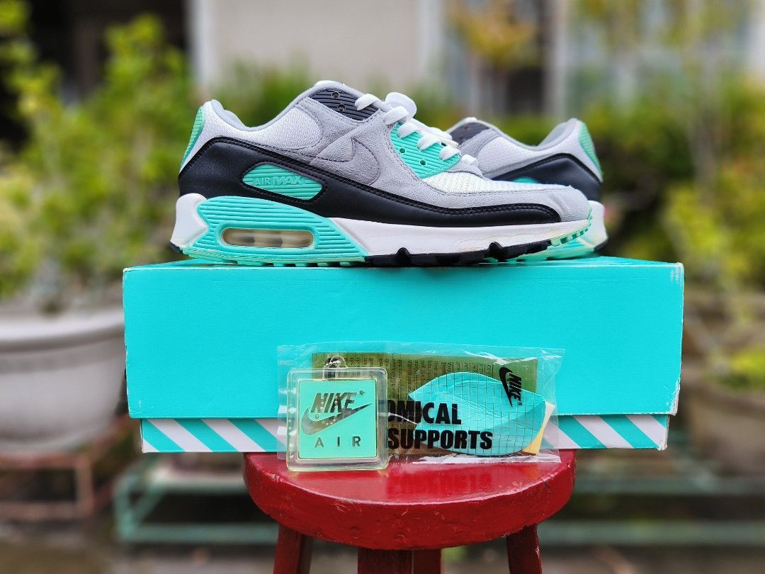 Turquoise nike air max deals