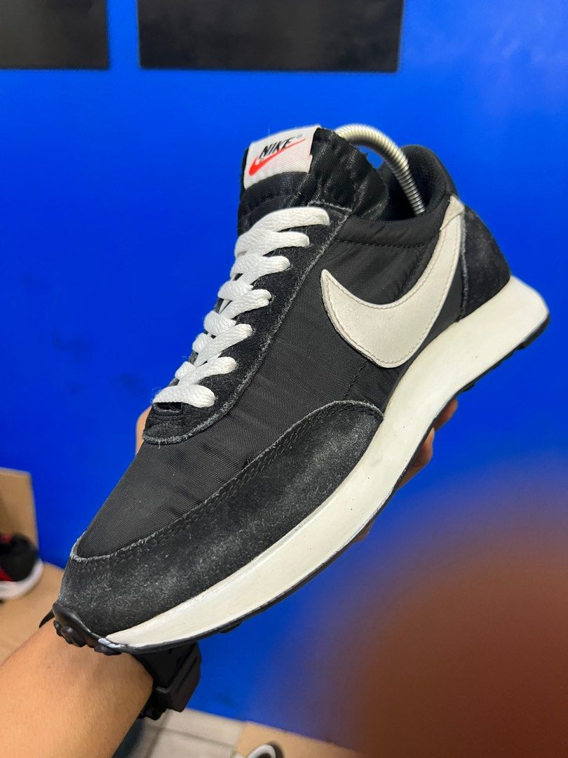 Nike clearance tailwind waffle