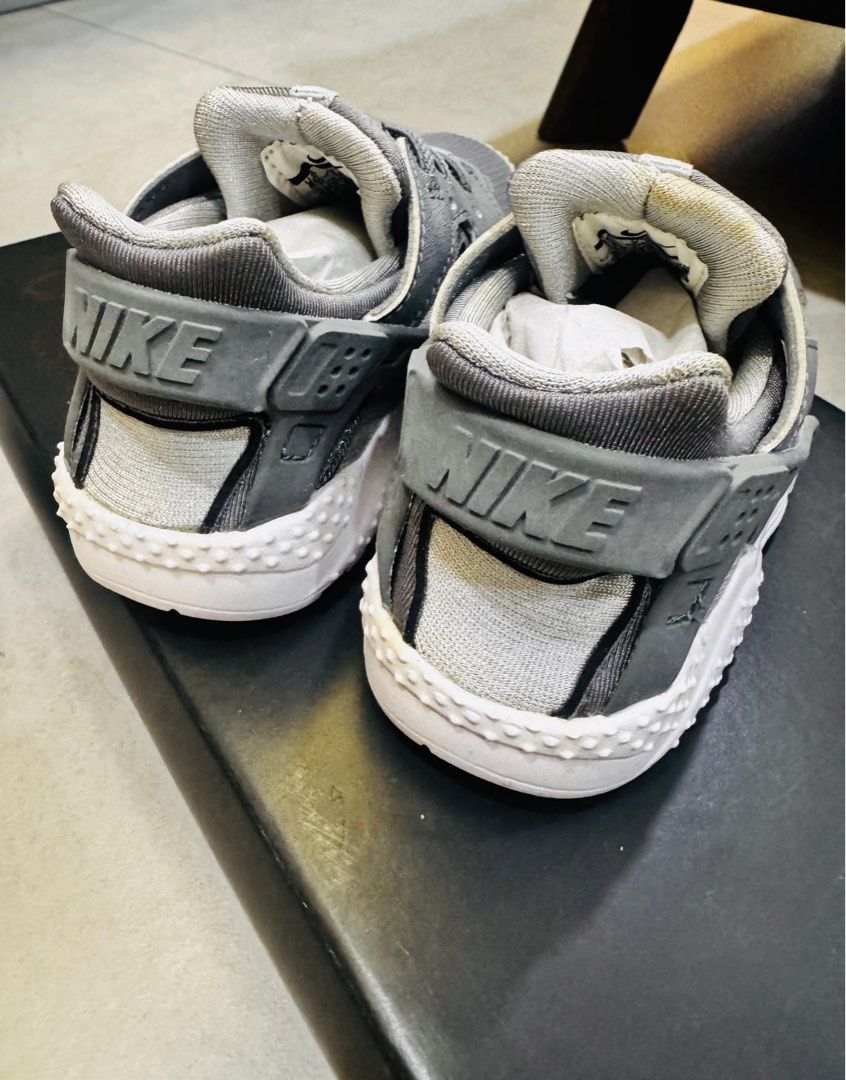 Nike huarache 2025 infant grey