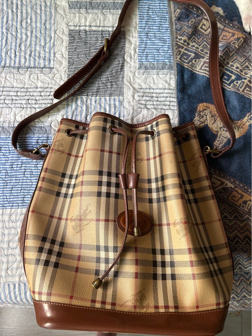 Burberry vintage sale bucket bag