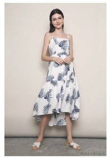 Brandy Melville Robbie Dress blue palm trees print, Women's Fashion, Dresses  & Sets, Dresses on Carousell