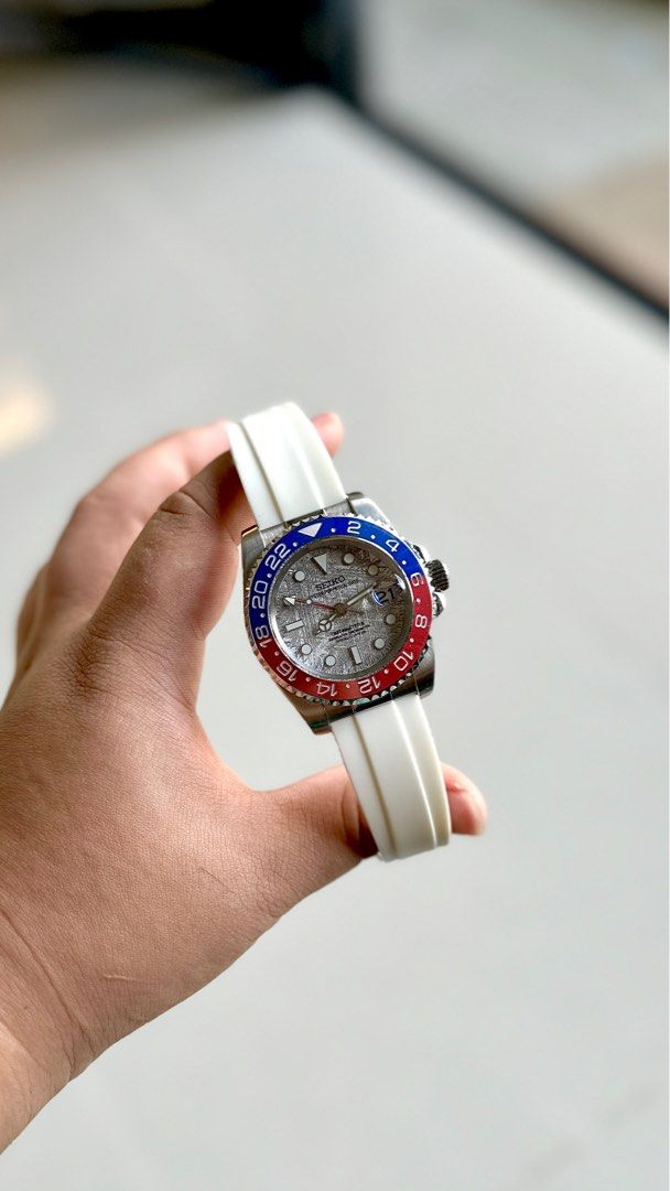 QUALITY SEIK0 MOD Pepsi Meteorite GMT on Oysterflex in 41MM