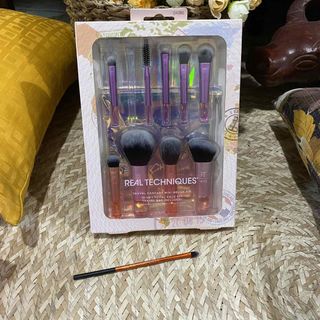(Category: ) located in . Submitted by pretty_ces (Listing ID 1279554102, Image 1). Description: .