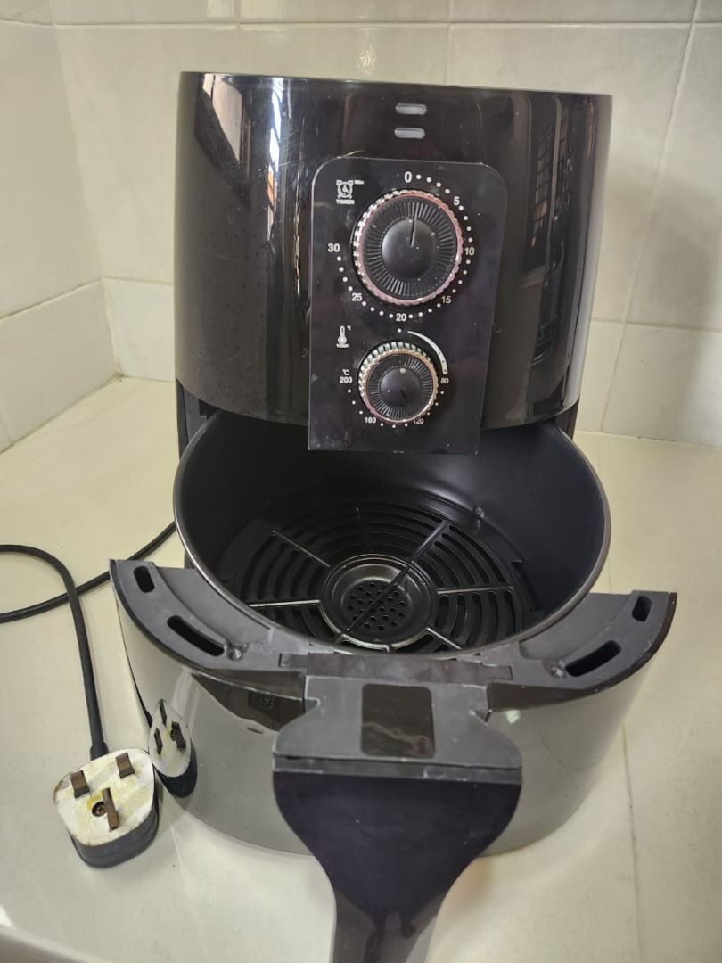 Riino Air Fryer XL 4L, TV & Home Appliances, Kitchen Appliances, Fryers