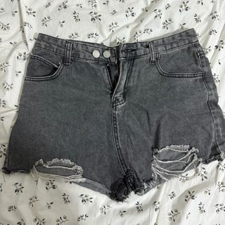 (Category: ) located in . Submitted by maknaeline (Listing ID 1279613164, Image 1). Description: .