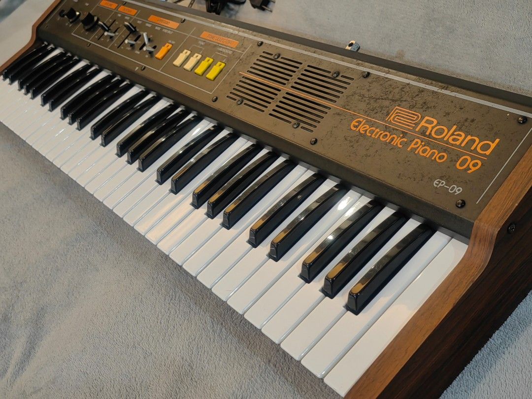 Roland ep09 store