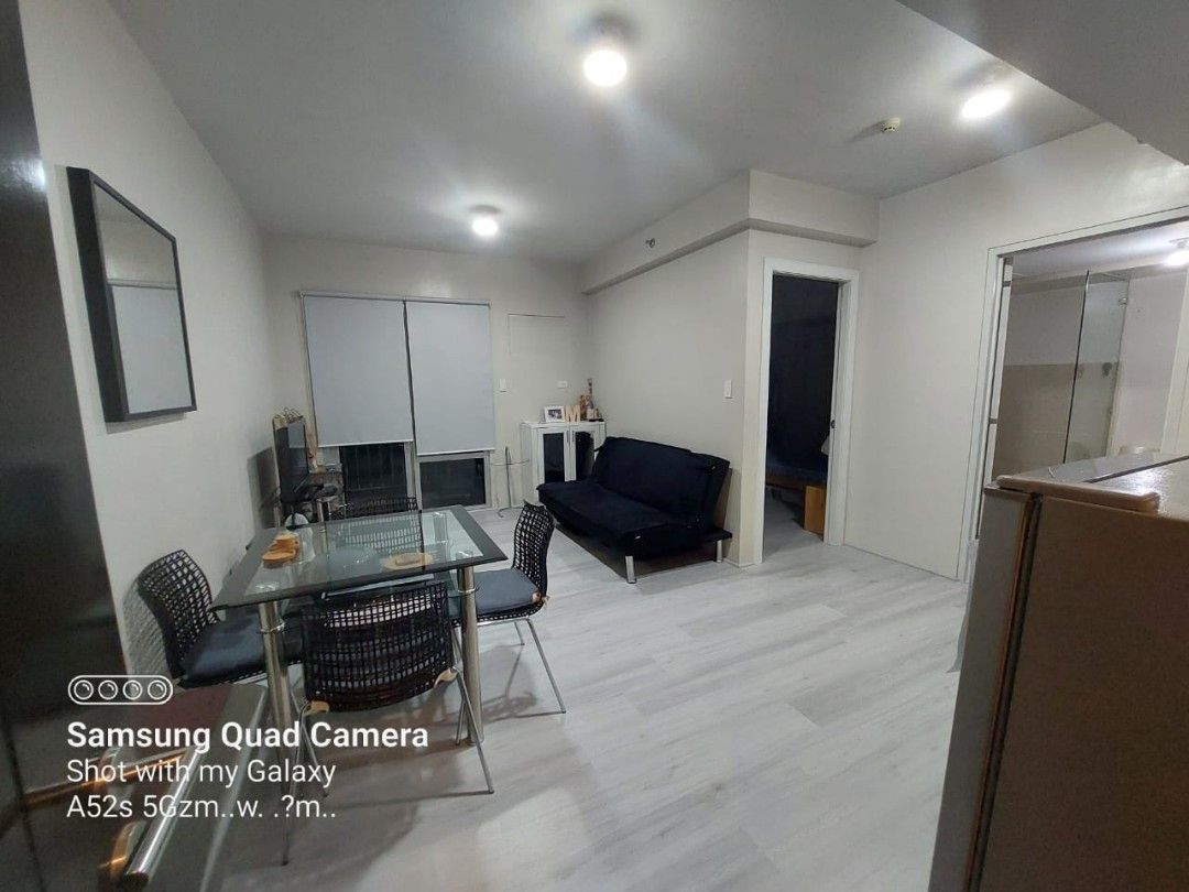 Rusha 1 Bedroom Avida Towers 9th Ave BGC (Category: Apartments & Condos) located in Taguig. Submitted by richc10 (Listing ID 1279531003, Image 3). Description: 📢𝐅𝐎𝐑 𝐒𝐀𝐋𝐄 🏢𝐀𝐯𝐢𝐝𝐚 𝐓𝐨𝐰𝐞𝐫𝐬 𝟗𝐭𝐡 𝐀𝐯𝐞 ✅Tower 1 ✅1 Bedroom with Balcony ✅42sqm ✅2nd Floor ✅Furnished 𝐏𝐫𝐢𝐜𝐞 : 𝐏𝐡𝐩 𝟖,𝟓𝟎𝟎,𝟎𝟎𝟎 Including CGT & Comm Slightly Negotiable.