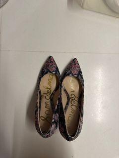 (Category: ) located in . Submitted by basic.apparel (Listing ID 1279577561, Image 1). Description: .