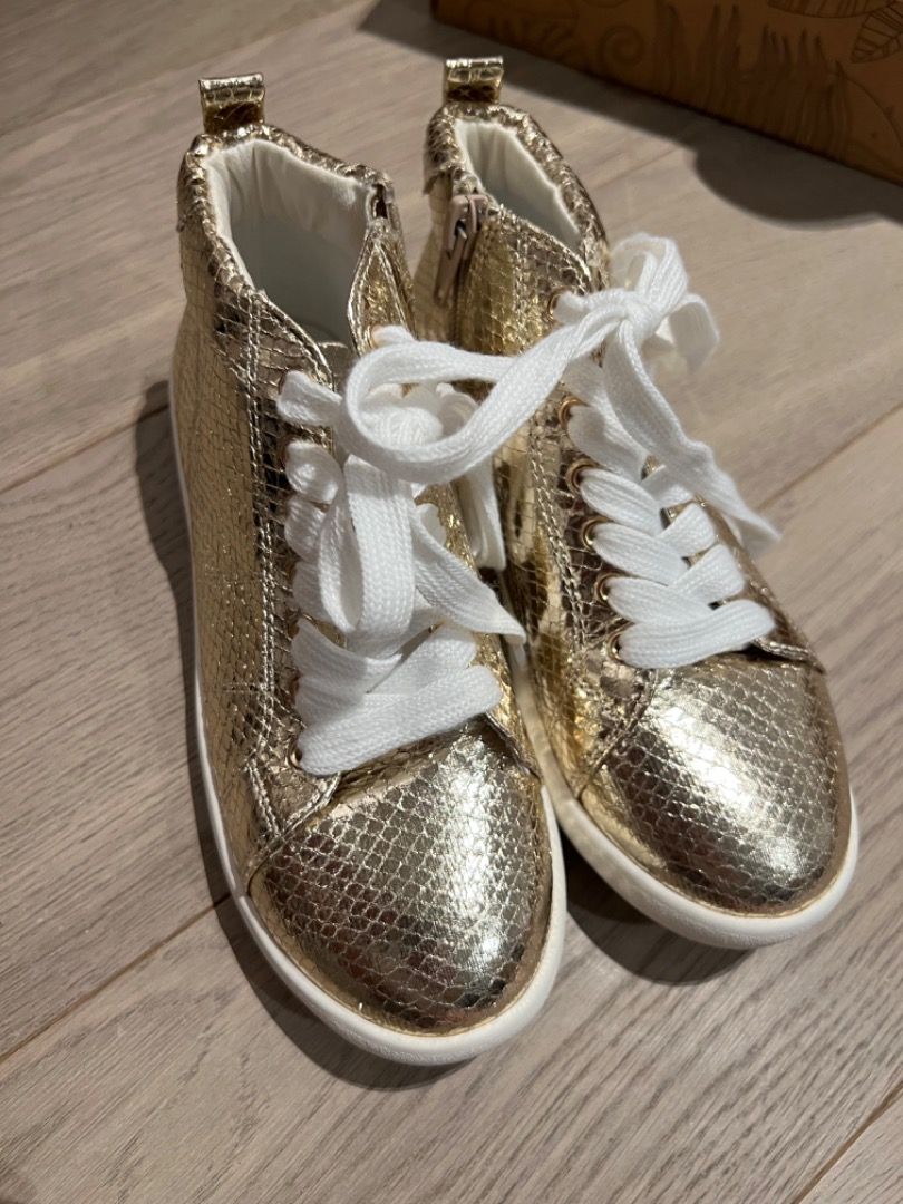 Seed kids boots gold color size 33
