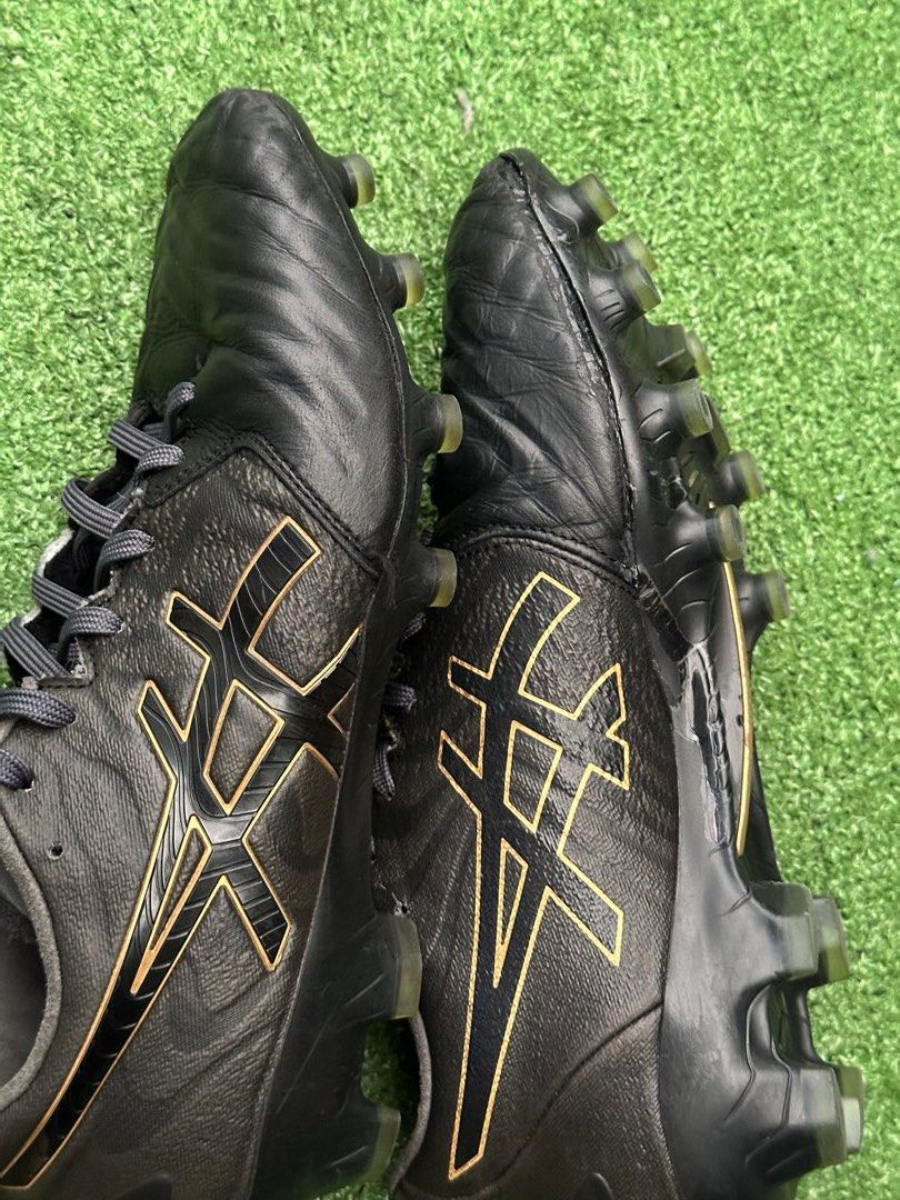 Cheapest place on sale to buy cleats