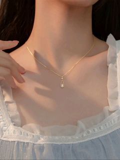 SHEIN Rhinestone Decor Water-drop Charm Necklace