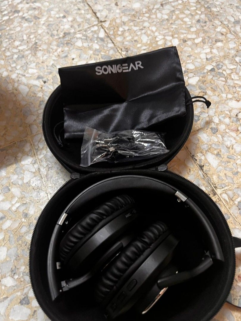 Sonicgear new arrivals bluetooth headphone
