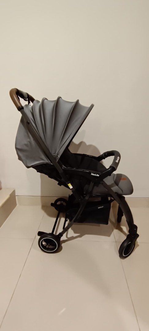 Stroller Babyelle Neolite Bayi Anak Kereta Kursi Goyang