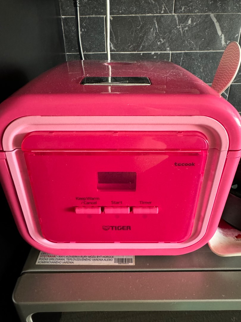 Tiger rice cooker, TV & Home Appliances, Kitchen Appliances, Cookers on