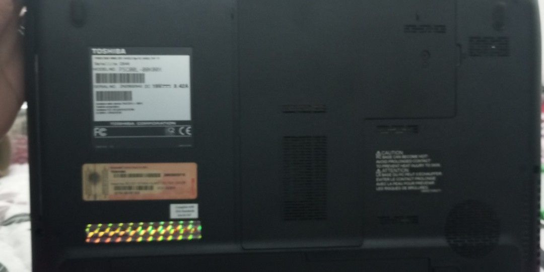 Toshiba satellite C640 (Ram 2GB) 500gb hdd ddr3 PSC00L00K00X