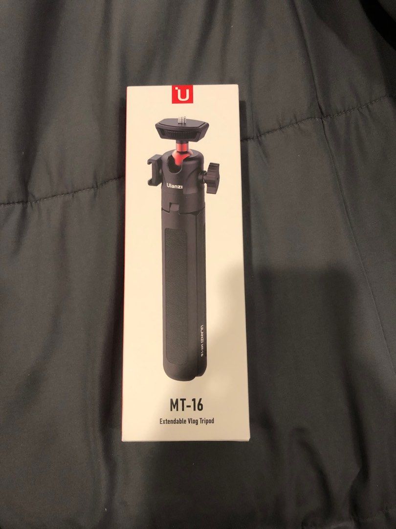 Ulanzi MT-16 Extendable Tripod (Category: Mounts & Holders) located in Muntinlupa City. Submitted by SFP33 (Listing ID 1279654479, Image 1). Description: - RFS: Bought wrong one (too small) - Brand new - never been used, only been taken out of box - Shipping c/o buyer - Payment thru Gcash/Unionbank.