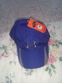 Original Unused Under Armor Cap, Men's Fashion, Watches & Accessories, Caps  & Hats on Carousell