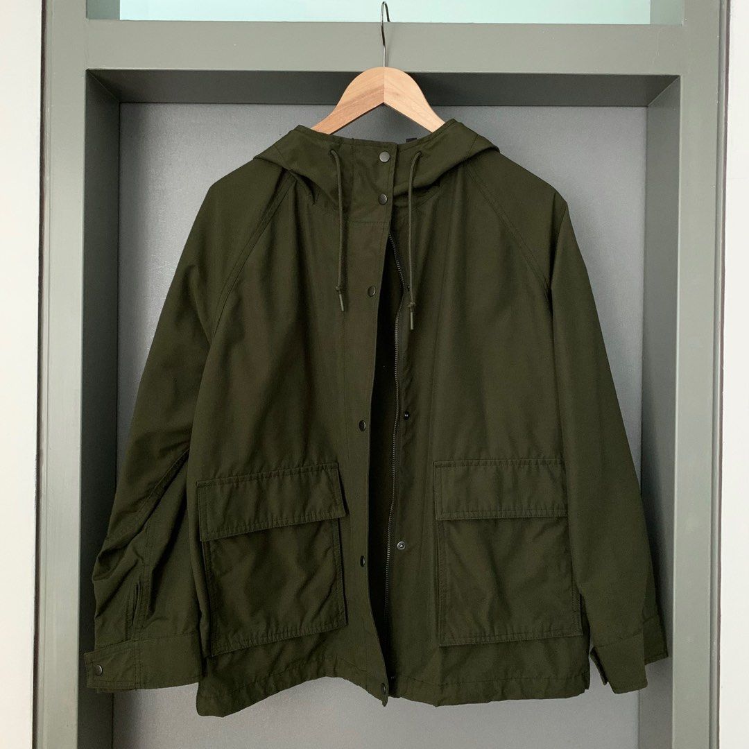 UNIQLO Unisex army green polyester cotton blend hoodie jacket