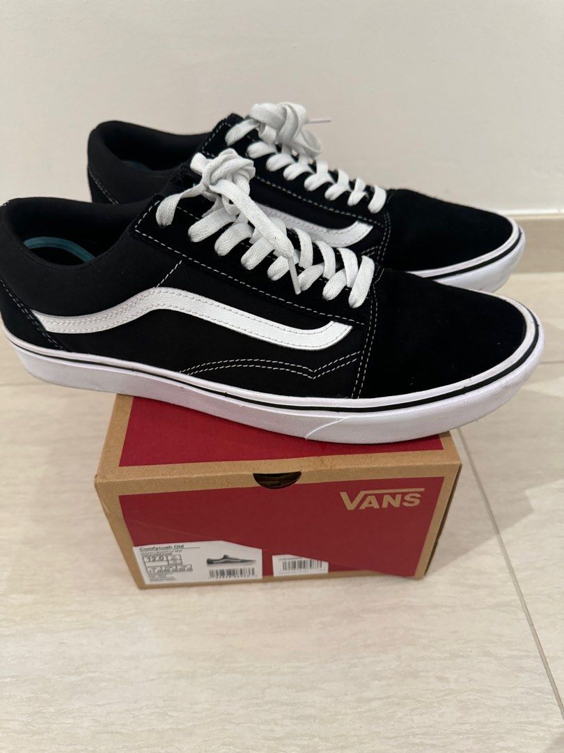 Vans Comfycush Old Men s Fashion Footwear Sneakers on Carousell