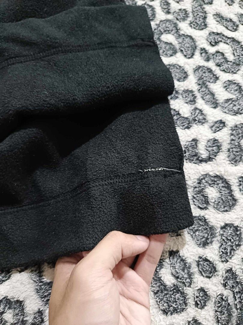 Vintage Nike scarf (Category: Scarves) located in Sorsogon. Submitted by tomandrei6 (Listing ID 1279676066, Image 3). Description: .