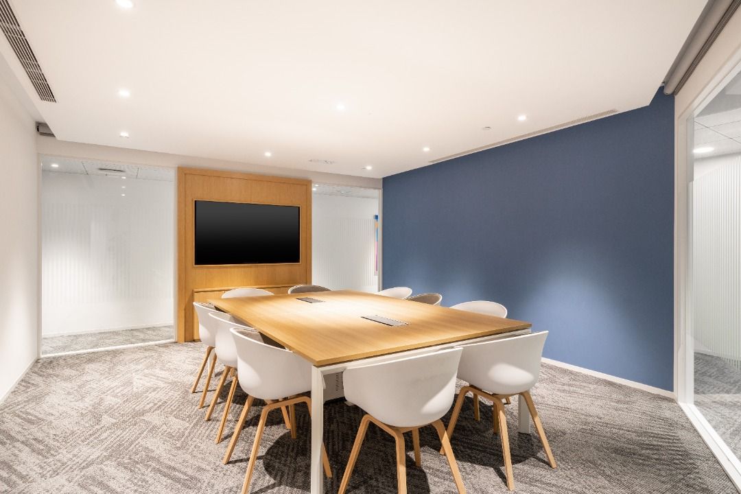 在 Regus 中環廣場 使用適合10 人的開放式辦公空間, 樓盤, 樓盤出租, 辦公室 - Carousell