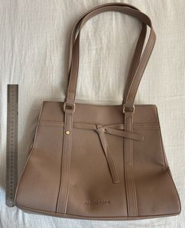 （分類：）位於 。 由 hakulamatata0721 提交（商品編號 1279775739，圖片 1）。簡介： 。