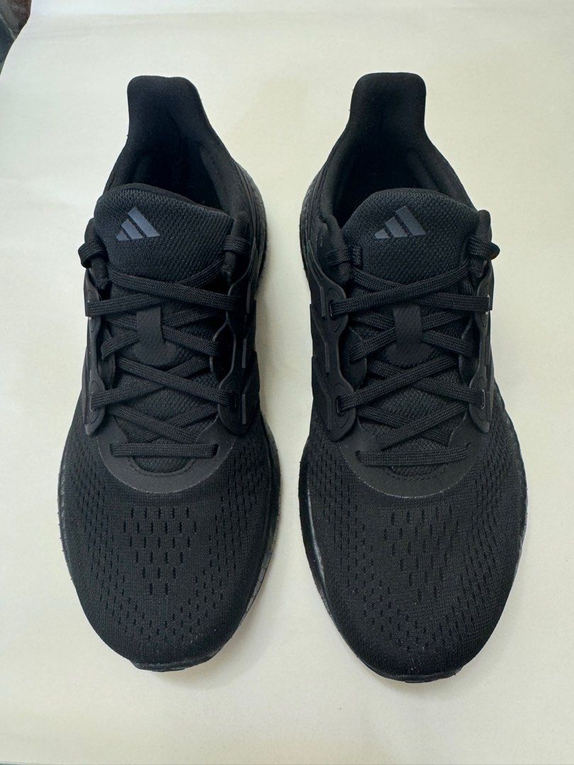 Ultra boost for wide shop feet