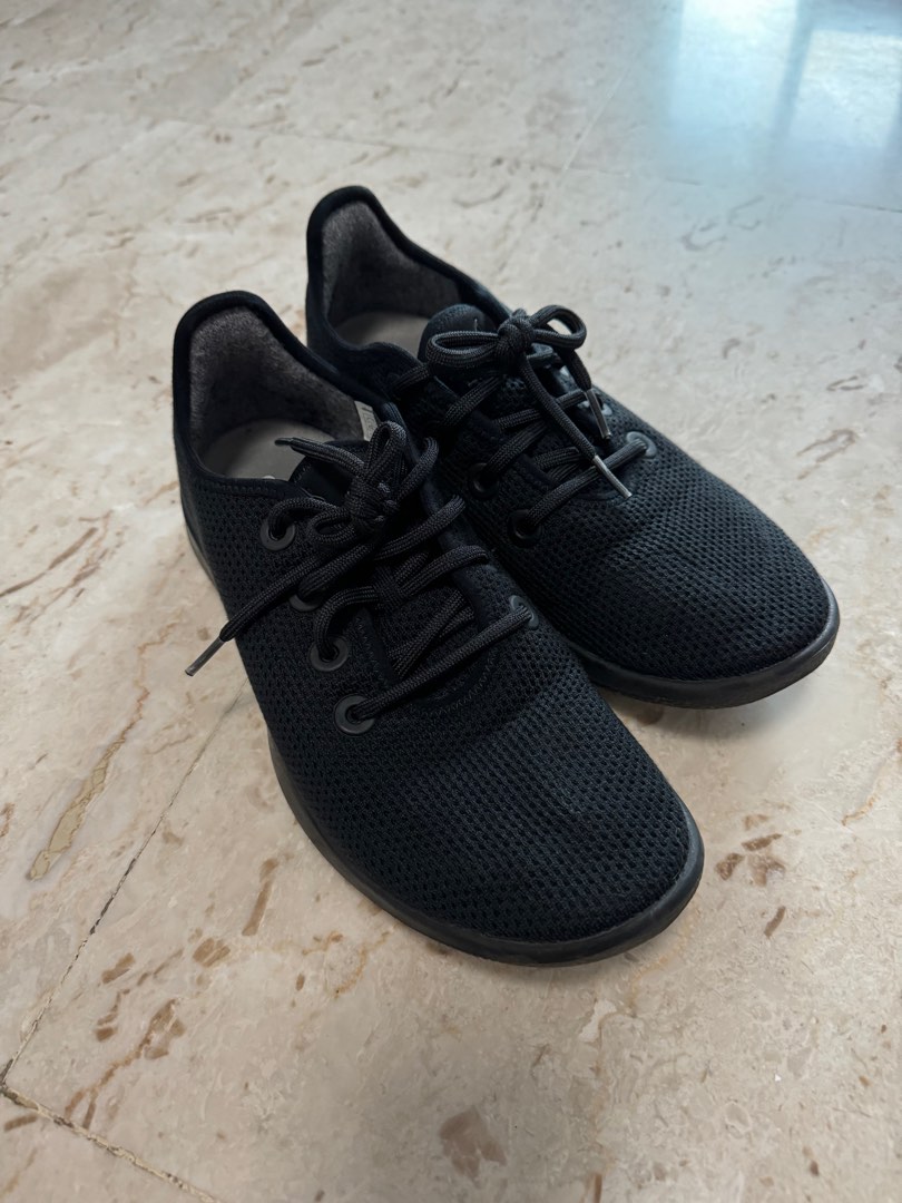 All hotsell black allbirds