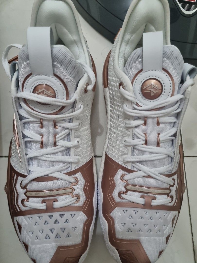 Kyrie irving best sale championship shoes