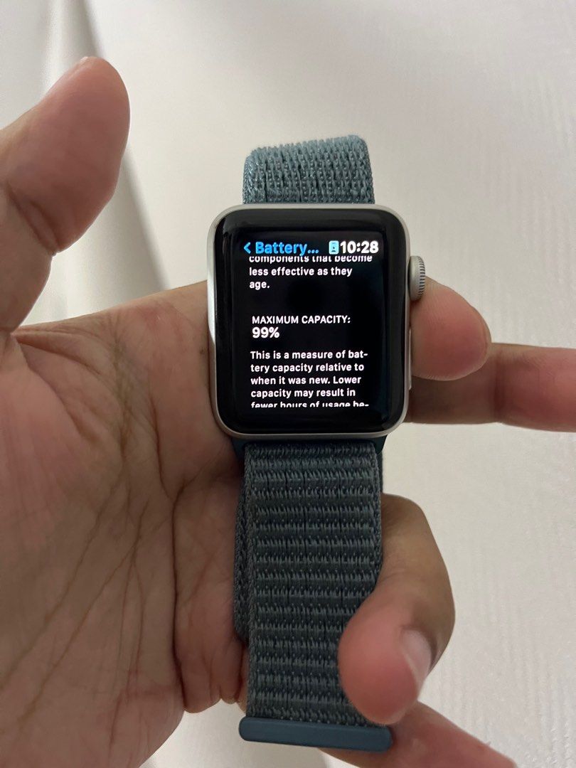 Apple watch series 3 38mm silver aluminum sales white sport band