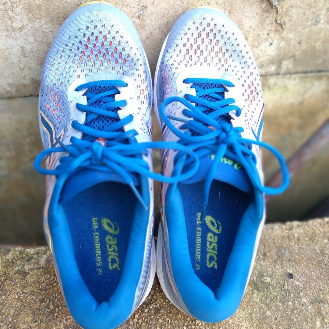 ASICS GEL CUMULUS 21 Fesyen Pria Sepatu Lainnya di Carousell