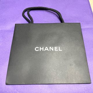 (Category: ) located in . Submitted by vanityboutique (Listing ID 1279749220, Image 1). Description: .