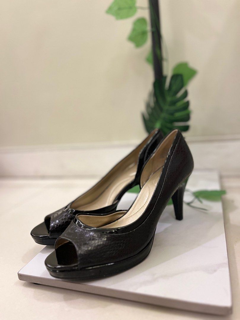 Bandolino open toe heels cheap