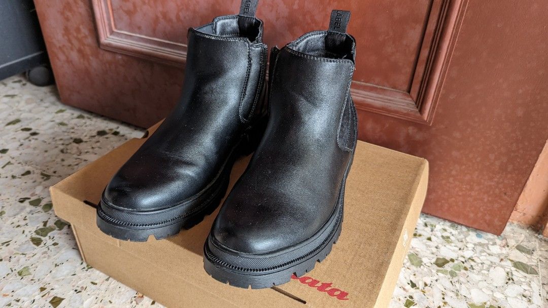 Bata chelsea boots best sale