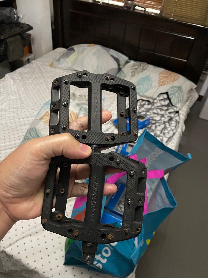 Bontrager pedal Road bike & Gravel Pedal For sale 1000php pair, Sports