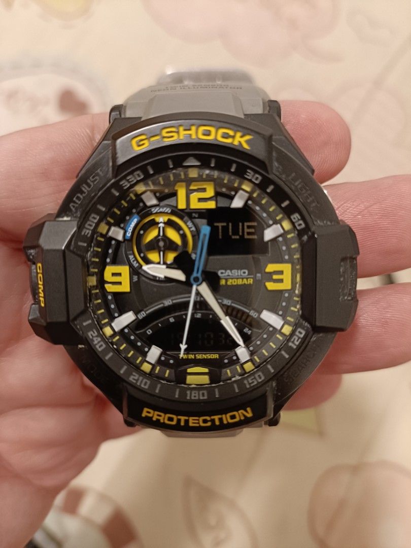 CASIO G SHOCK TWIN SENSOR NEON ILLUMINATOR 200M WATCH