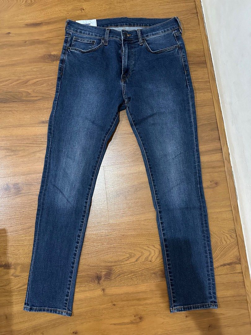Celana denim pria H M Fesyen Pria Pakaian Bawahan di Carousell