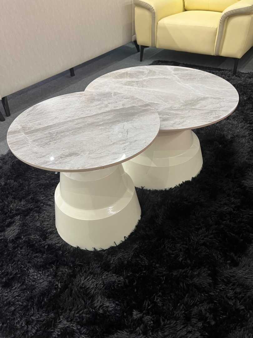 Ceramic mushrooms coffee table, Furniture & Home Living, Furniture
