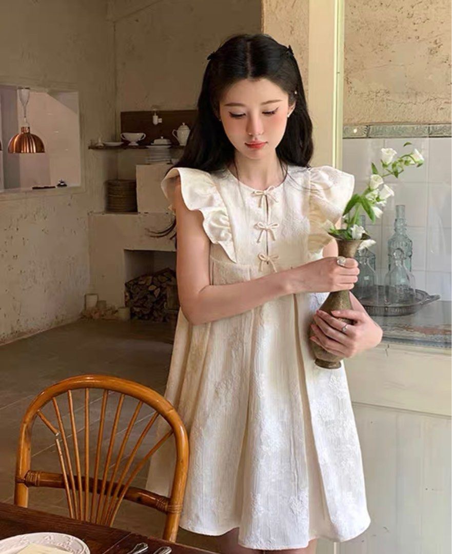 New trendy dress for girl store