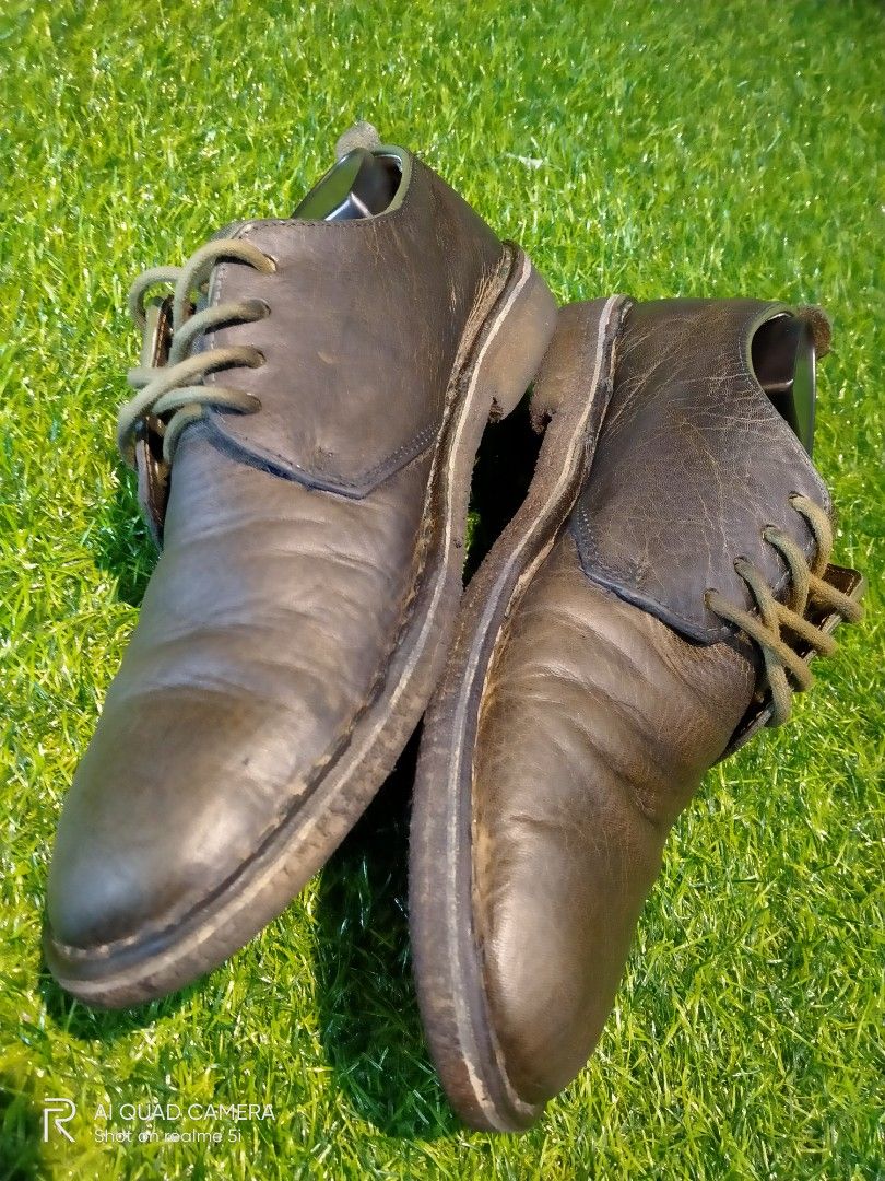 Clarks sales gum sole