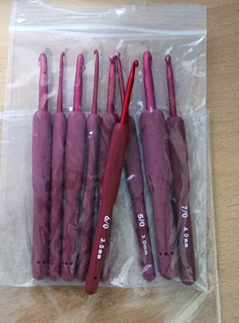 Crochet hook set, Hobbies & Toys, Stationery & Craft, Craft Supplies &  Tools on Carousell