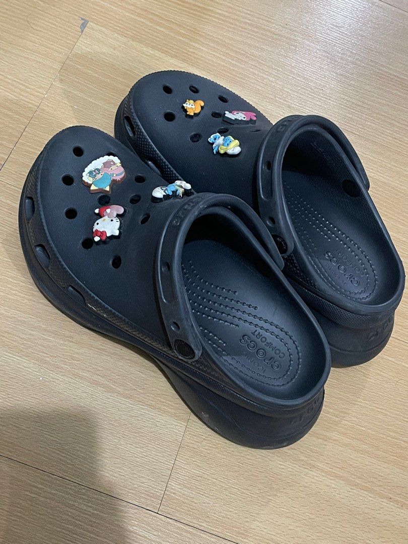 Crocs Black Platform Clog (Category: Slippers and slides) located in Manila. Submitted by _everythinguwant__ (Listing ID 1279766809, Image 2). Description: - used twice only - super comfyy - charms not included - rfs: decluttering.