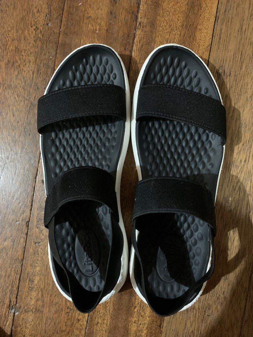 womens black crocs sandals