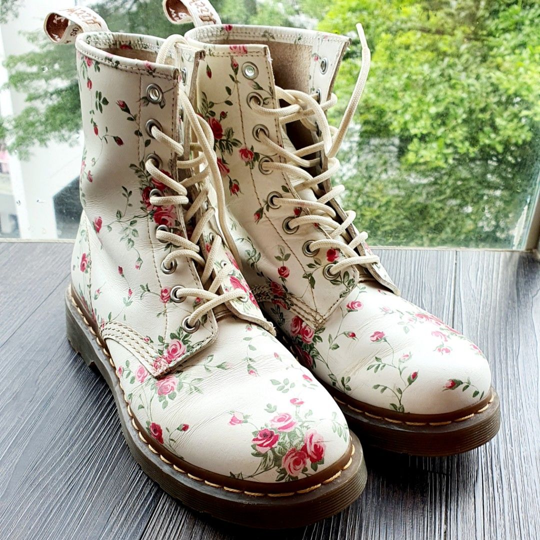 Dr marten floral boots clearance